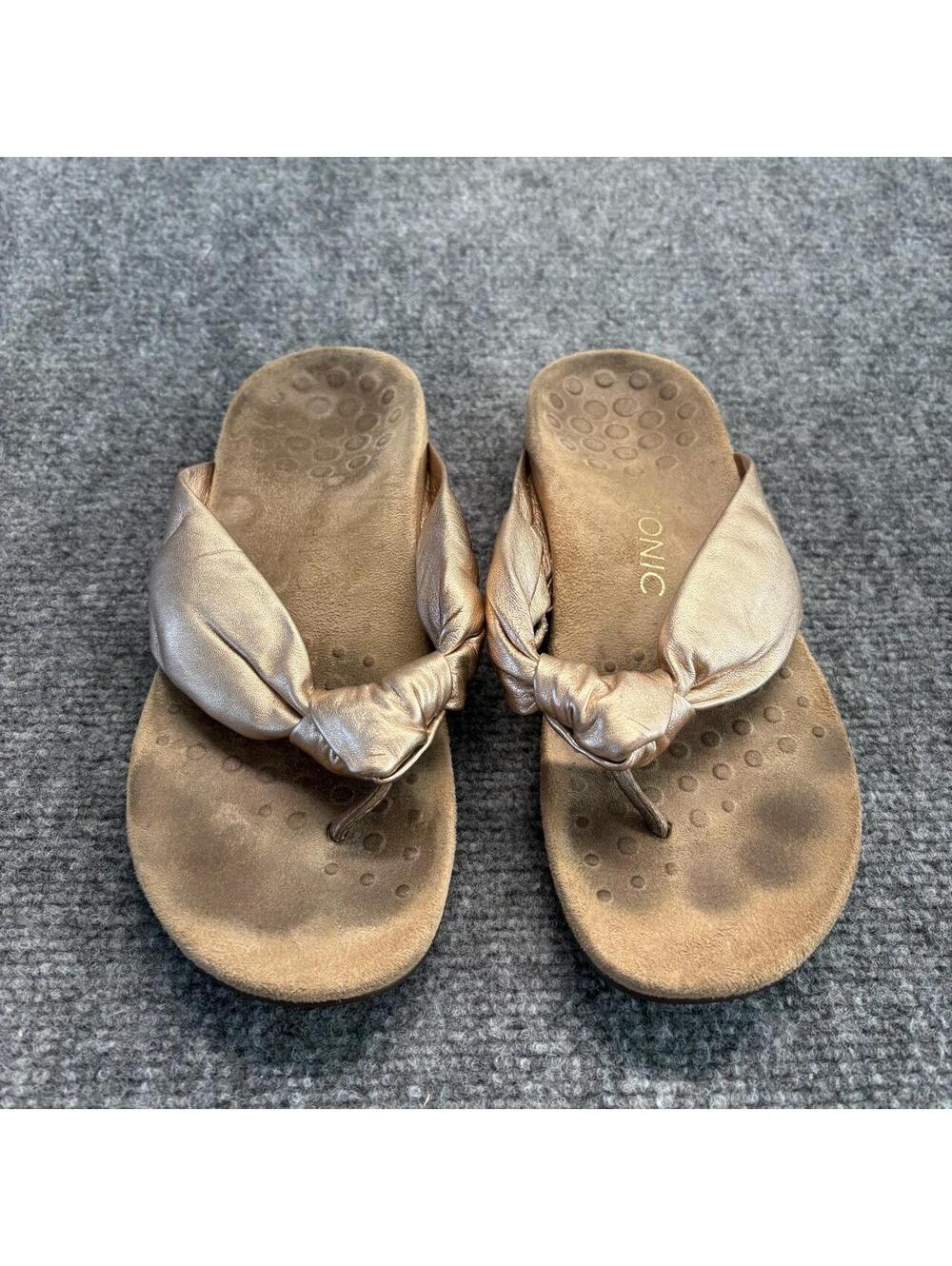 Y2K vionic rose gold flip flops with bow detail
